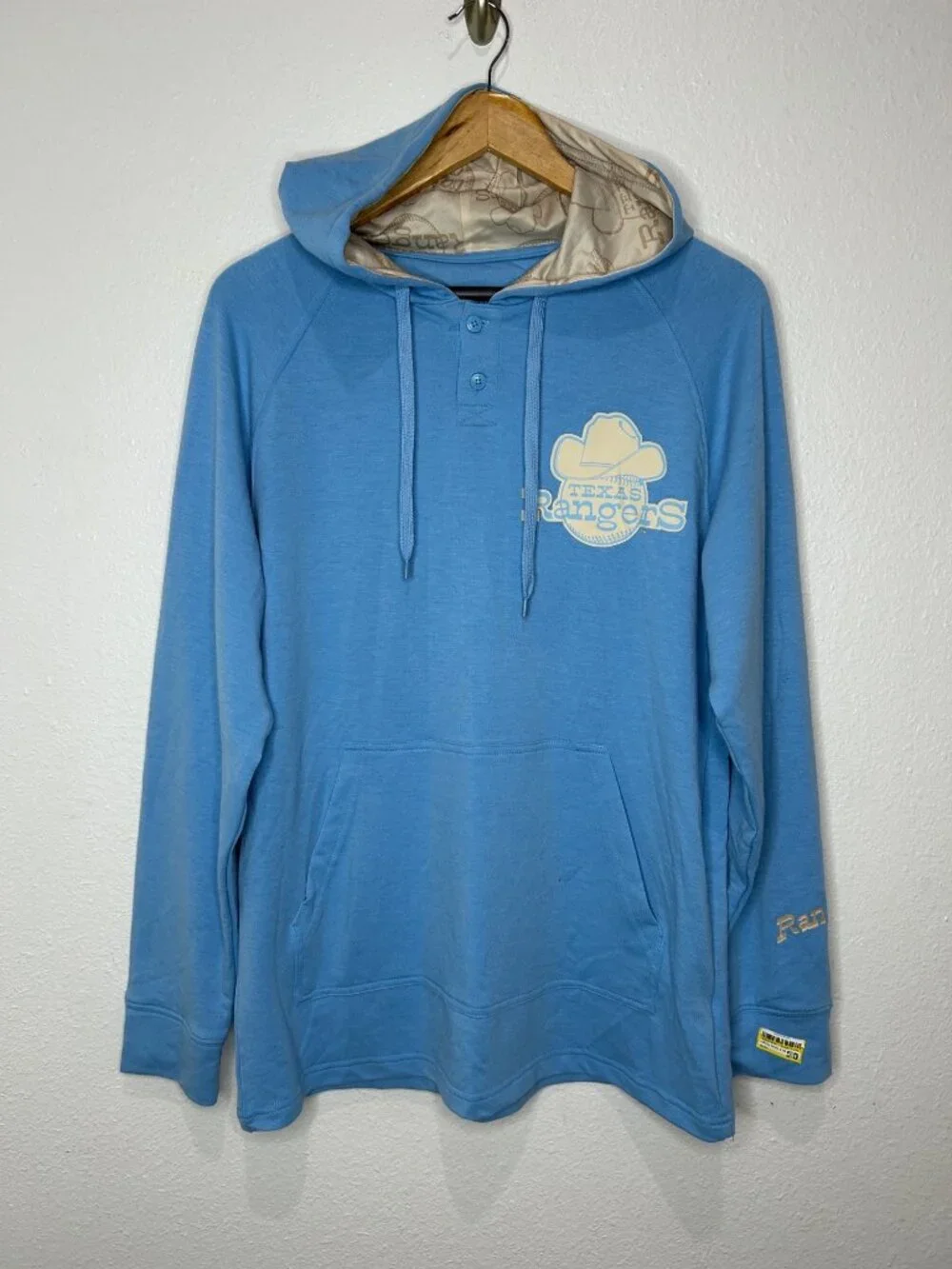 NWT Texas Rangers Blue Lightweight Henley Hoodie Men's Medium MSRP $50